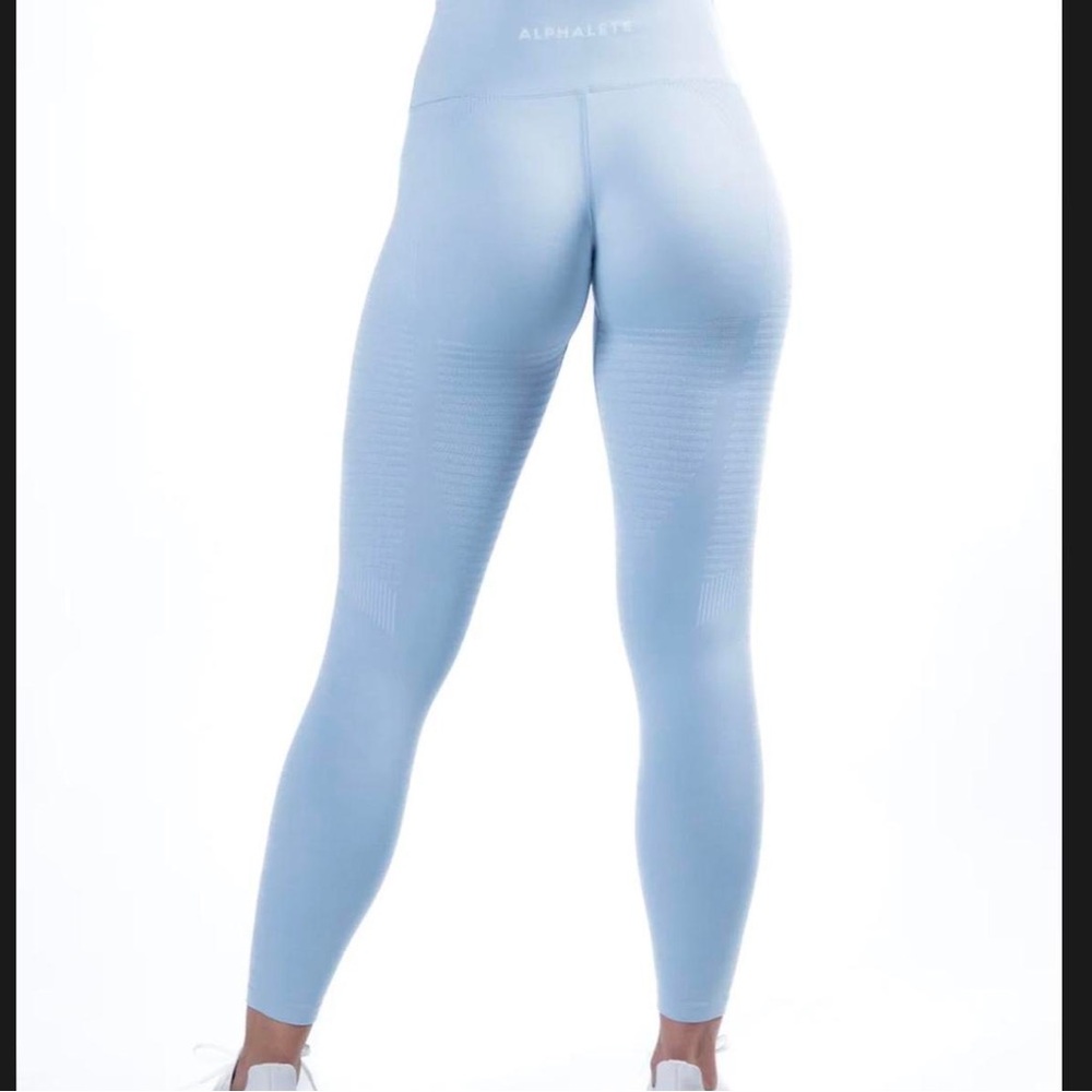 Alphalete Halo Leggings in Baby Blue ~ Size Small